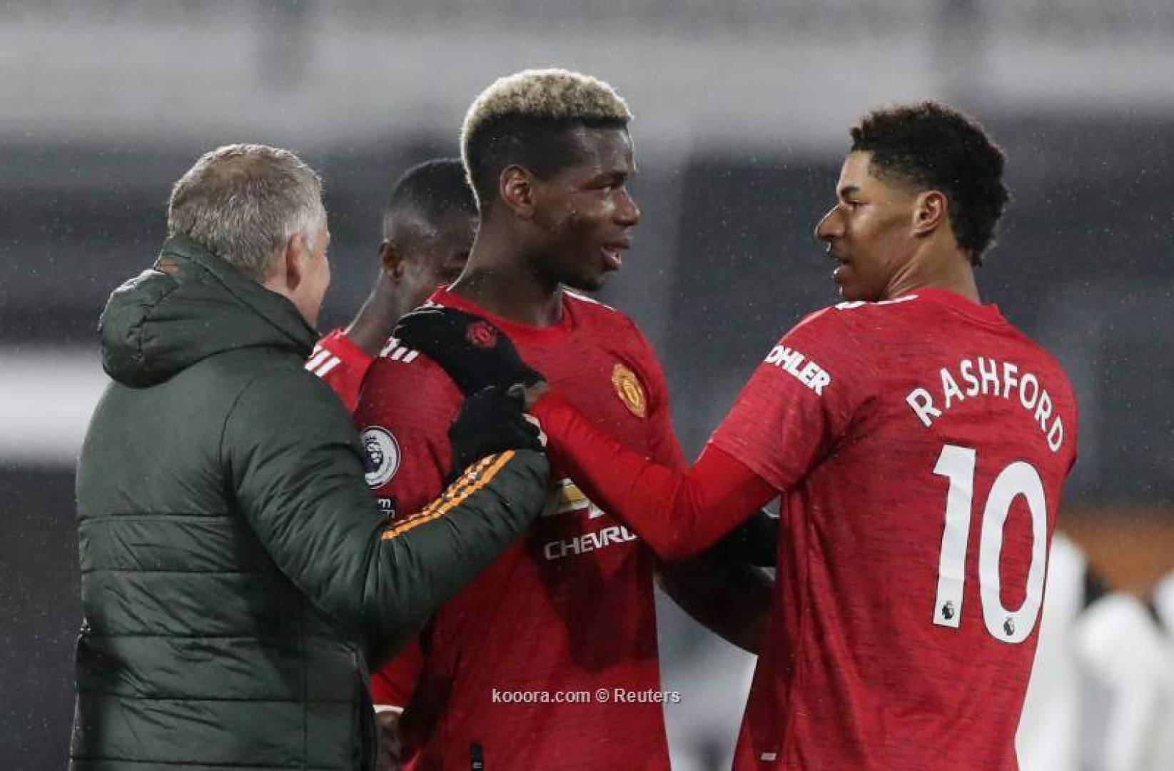 مانشستر يونايتد يحقق فوزا صعبا وثمينا على فولهام في الدوري الإنجليزي الممتاز ..فيديو 