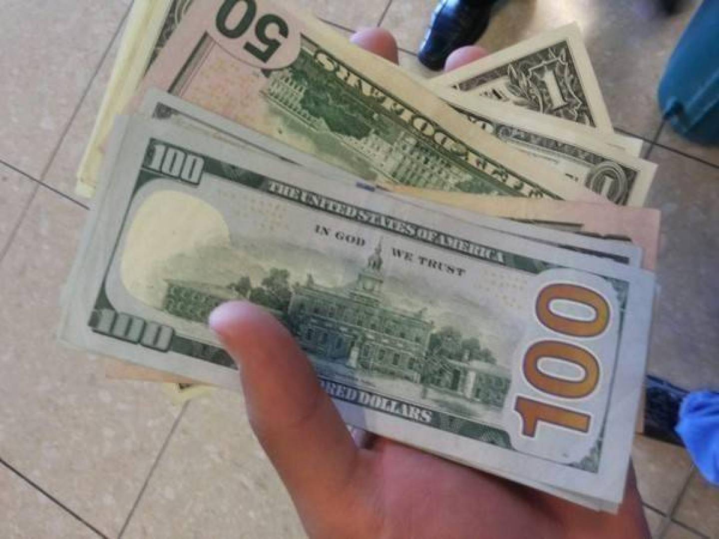 سعر الدولار في العراق اليوم 30-01-2021 مقابل الدينار العراق