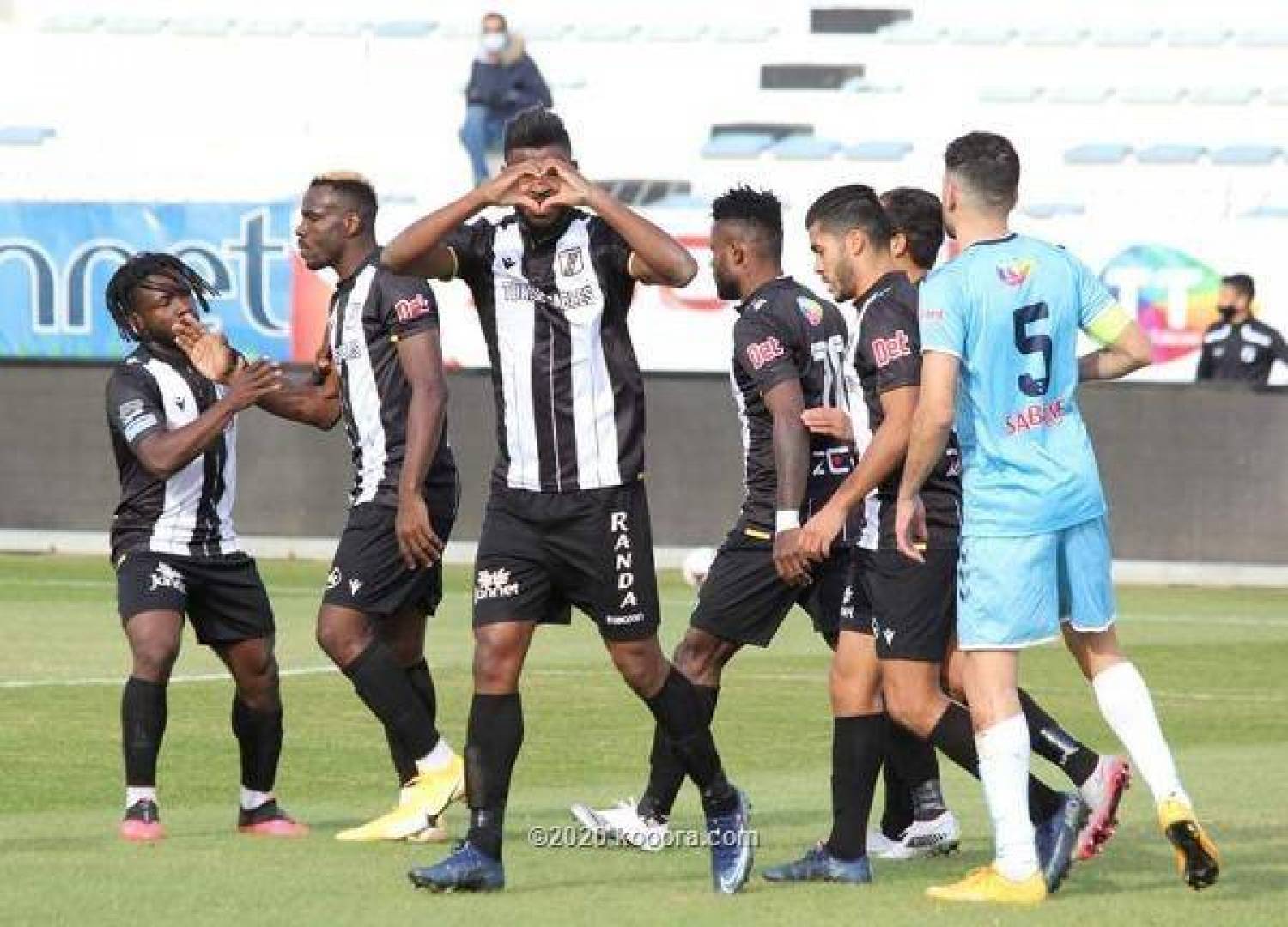 بالفيديو الصفاقسي يعمق جراح شبيبة القيروان في الدوري التونسي الممتاز 