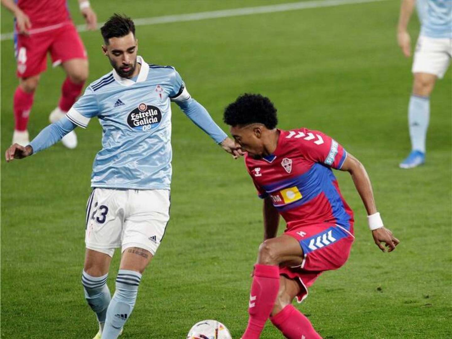 بالفيديو إلتشي يسقط أمام سيلتا فيجو في الدوري الإسباني الممتاز لكرة 