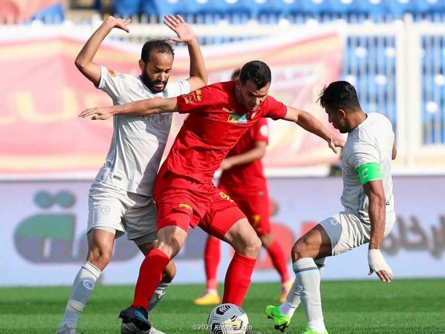 بالفيديو الهلال يسقط أمام ضمك في الدوري السعودي للمحترفين 