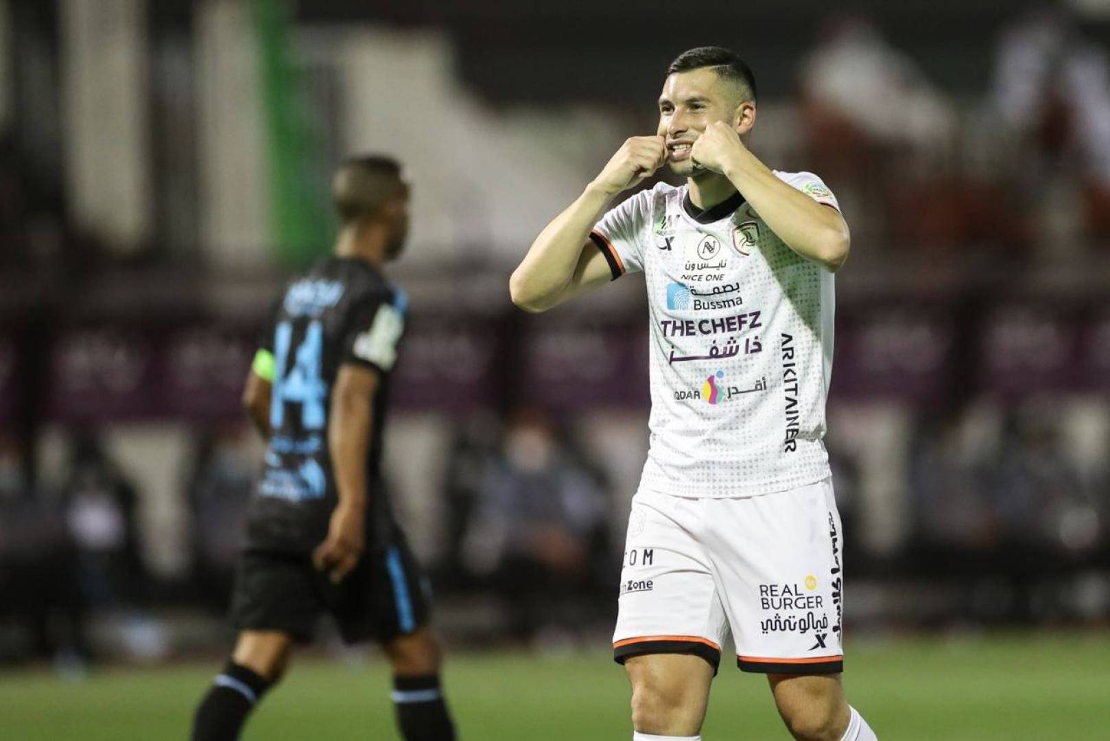 الفتح يحقق فوز قاتل ومفاجئ على الشباب المتصدر في الدوري السعودي  ..فيديو 
