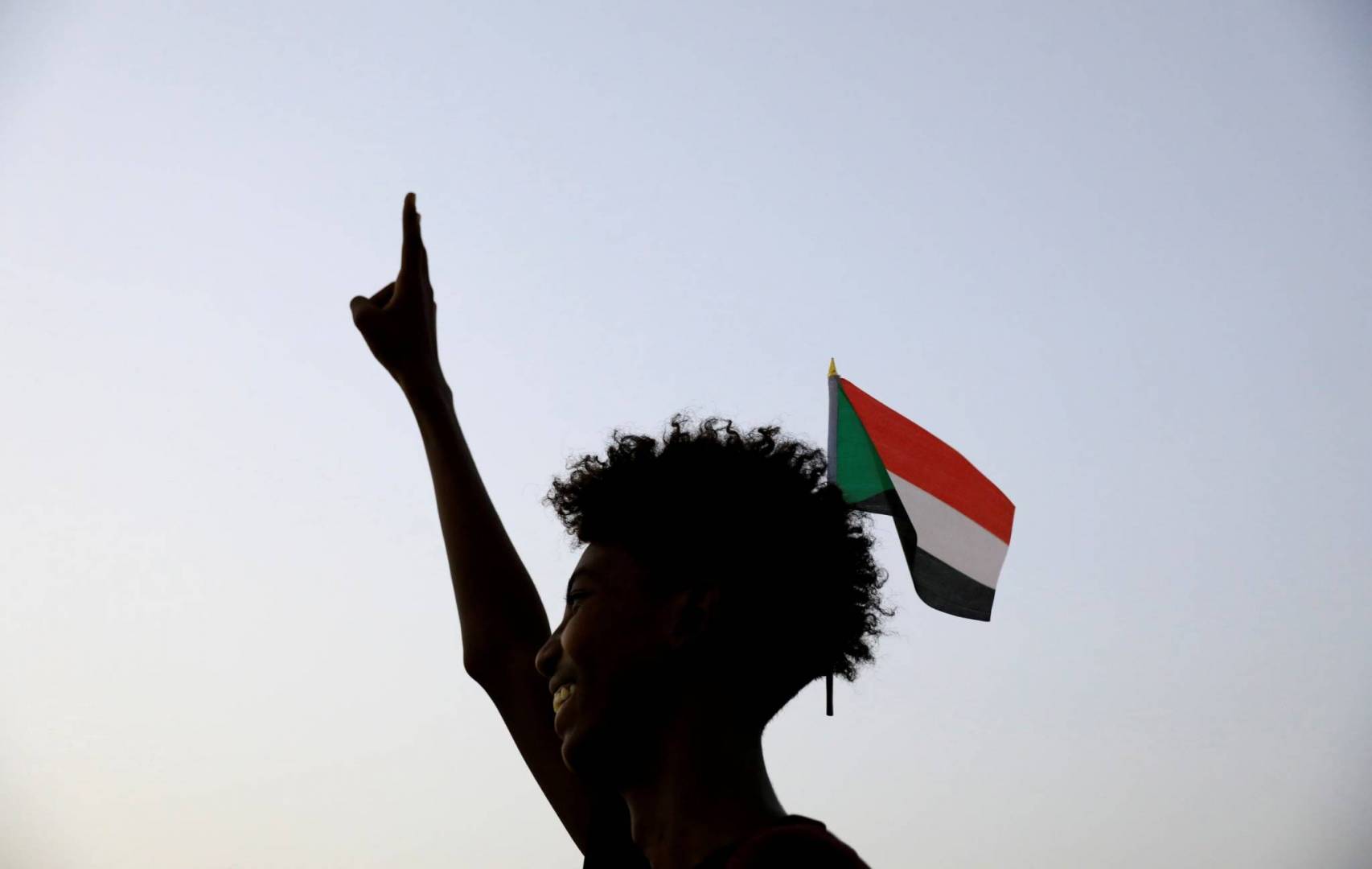 السودان: لسنا عدائين أودعاة حرب.. ولن نفرط بشبر من أراضينا