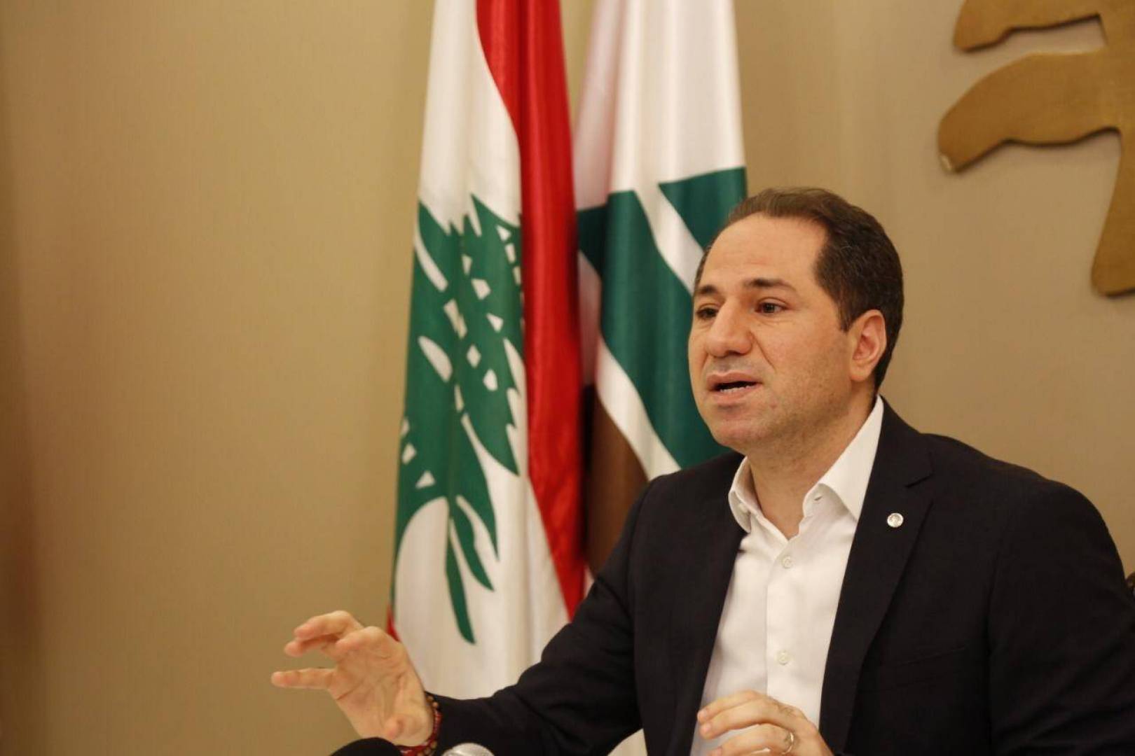 سامي الجميل لنواب لبنان: ليرحلوا وليتركوا مجالا للشعب