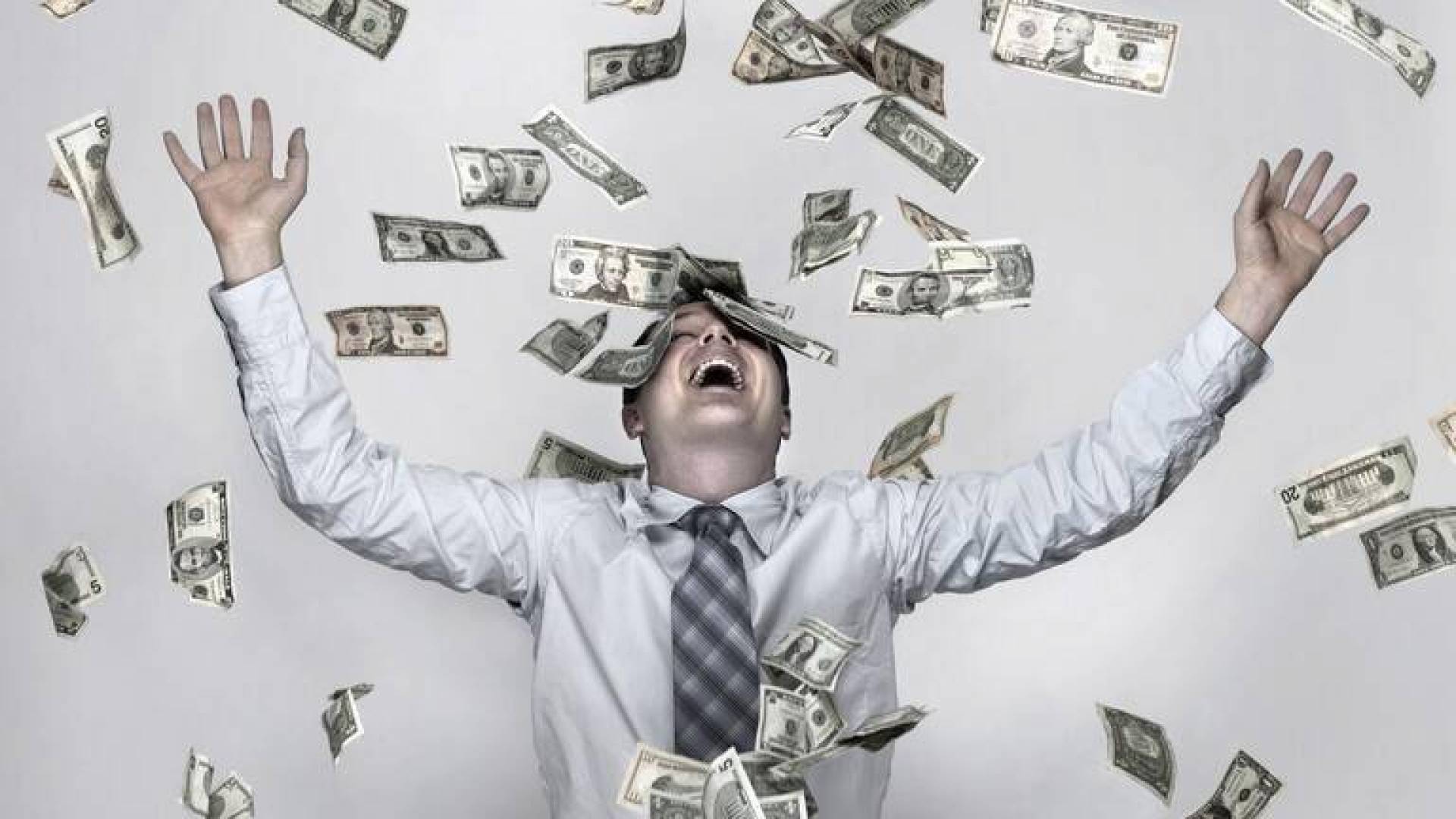 أليكم سعر الدولار في لبنان اليوم 06-03-2021 يحلق فوق 10000