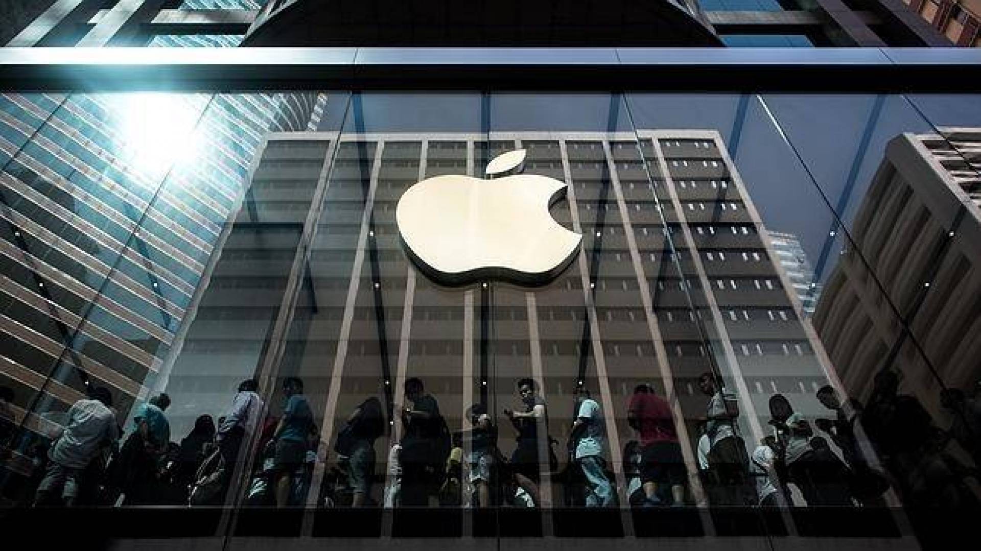 خدمة iCloud الخاصة بشركة آبل تحظر مستخدمة بسبب اسم عائلتها