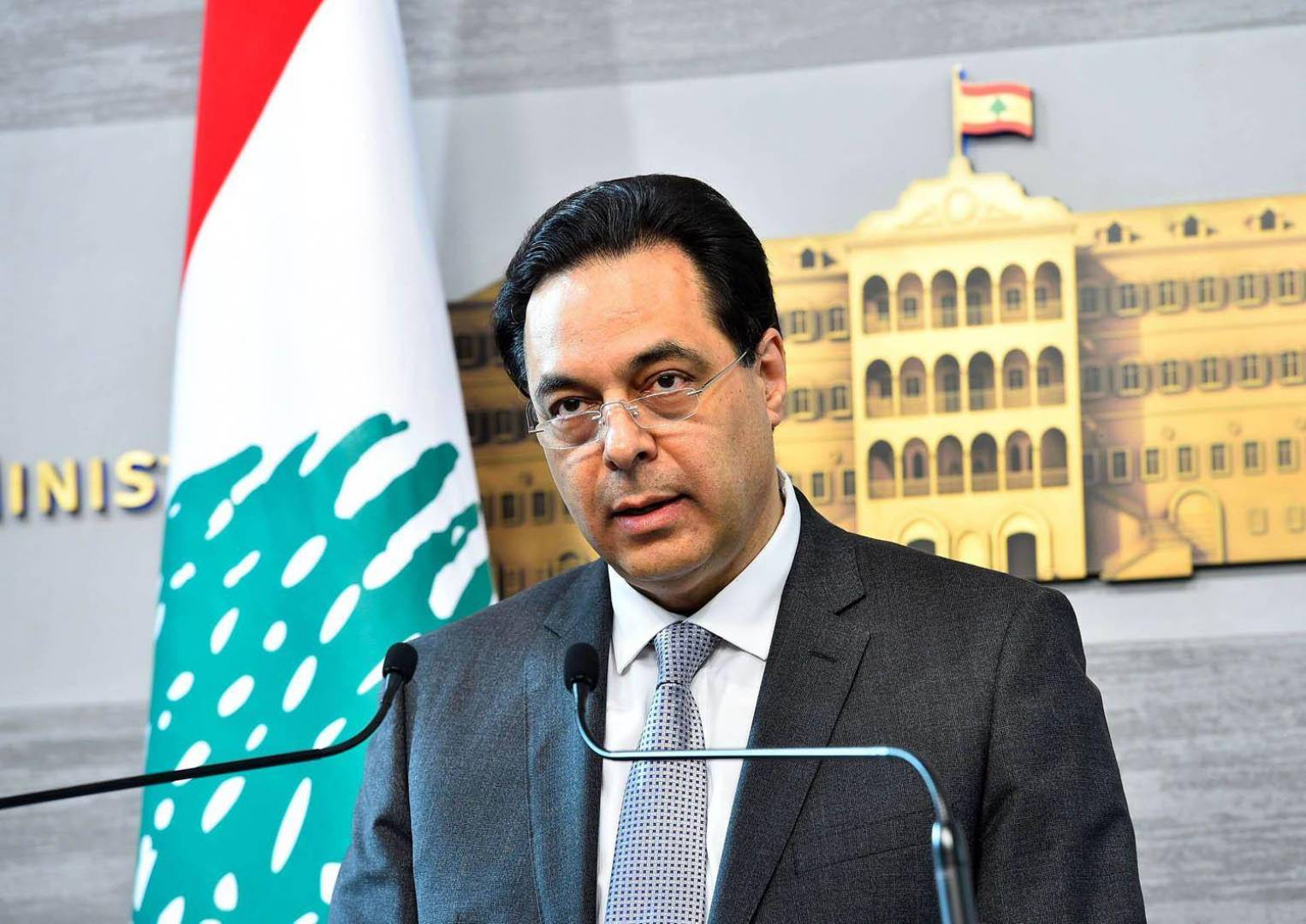 حسان دياب: الآت من الأيام لا يبشر بخير ولبنان في خطر شديد