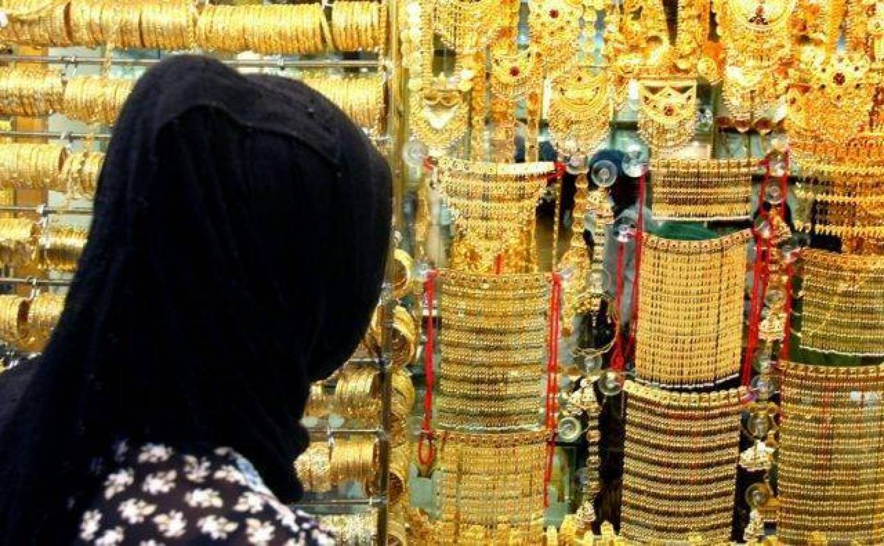 استقرار سعر الذهب في الكويت اليوم الأحد 07-03-2021 مقابل الدولار والدينار