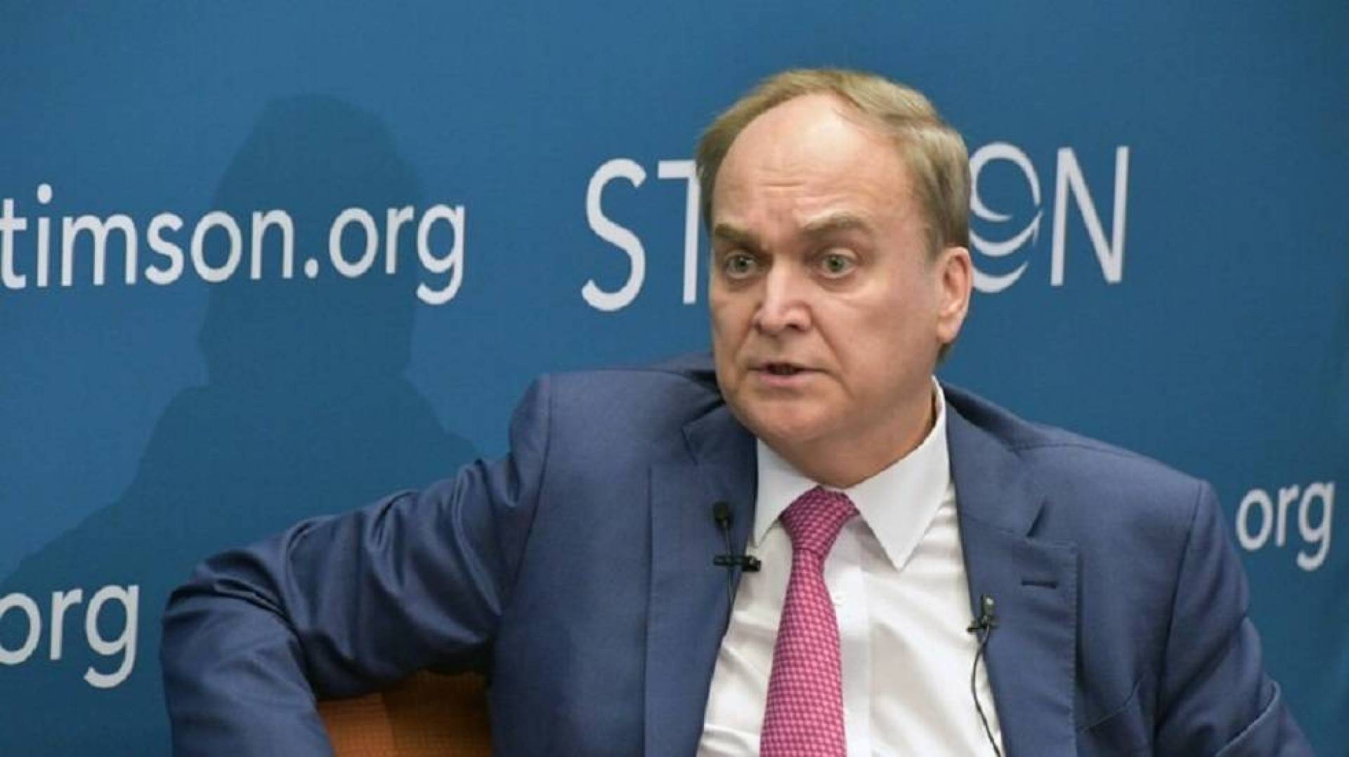 أناتولي أنتونوف: تلقتينا رسائل اعتذار من مواطنين الأمريكيين عن تصريحات الرئيس جو بايدن