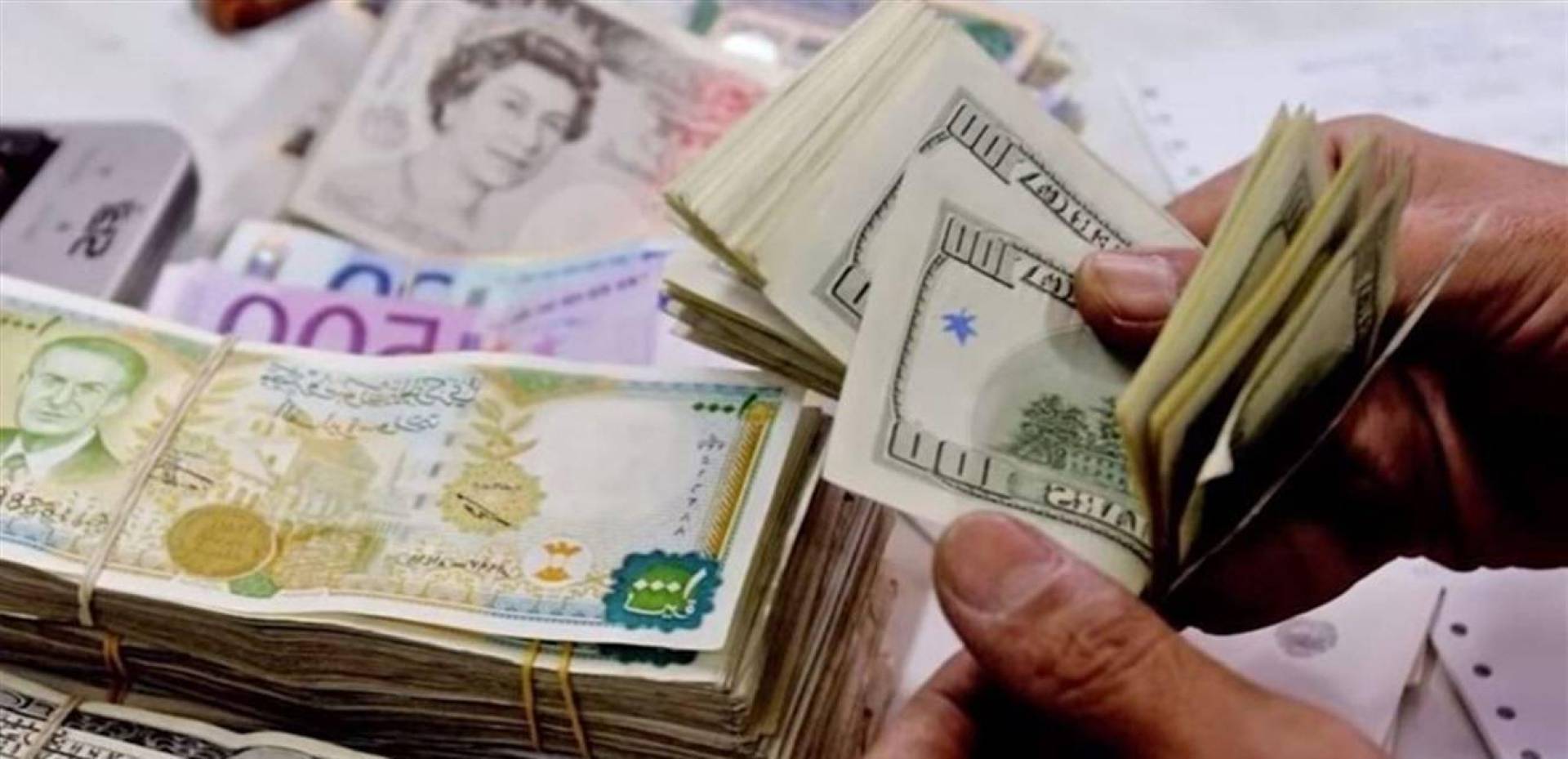 طالع الأن سعر الدولار في سوريا اليوم الجمعة 12-03-2021 مقابل الليرة
