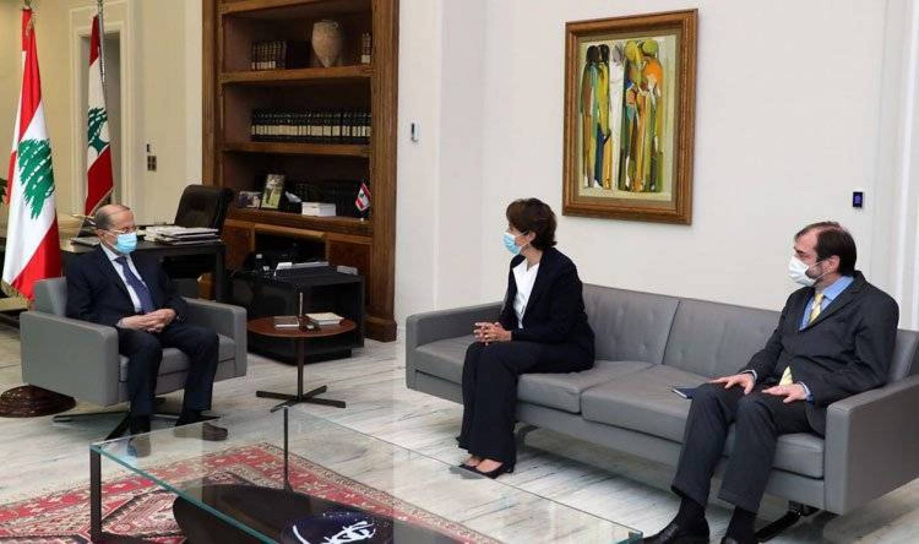 رئيس الجمهورية أكد تمسكه بالمبادرة الفرنسية «كمشروع انقاذي للبنان