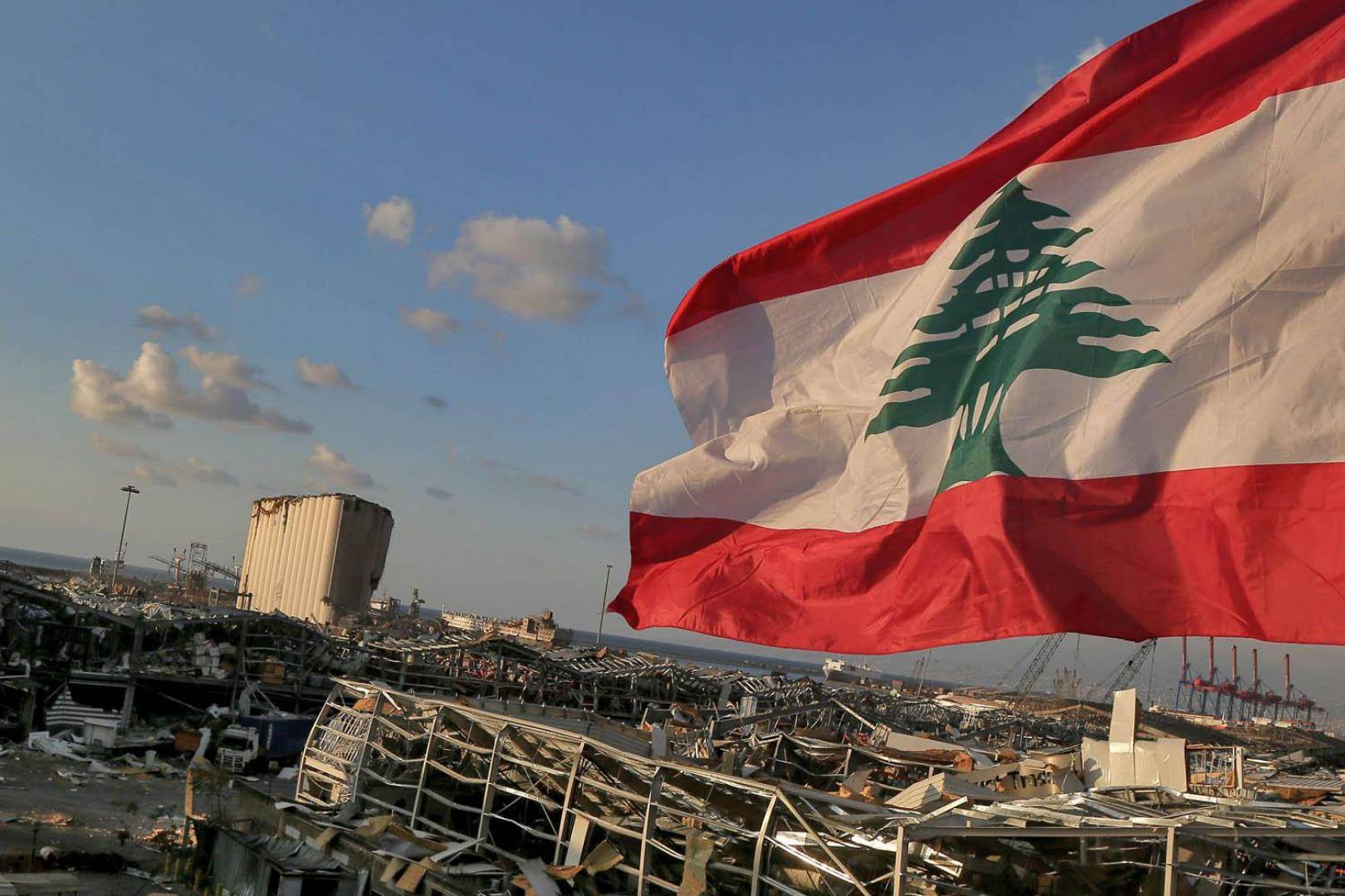 في عيد الأم.. مسيرة احتجاجية لنساء لبنانيات في العاصمة بيروت