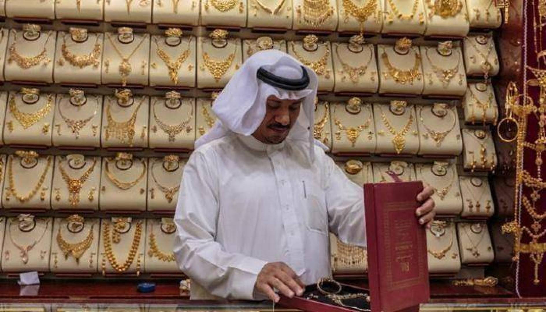 انخفاض أسعار الذهب في السعودية اليوم الجمعة 23 نيسان