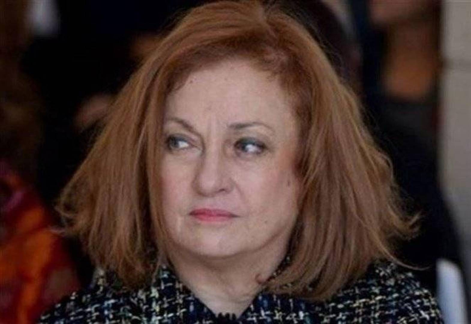  القاضية غادة عون وصلت الى مكاتب شركة مكتف للصيرفة في عوكر