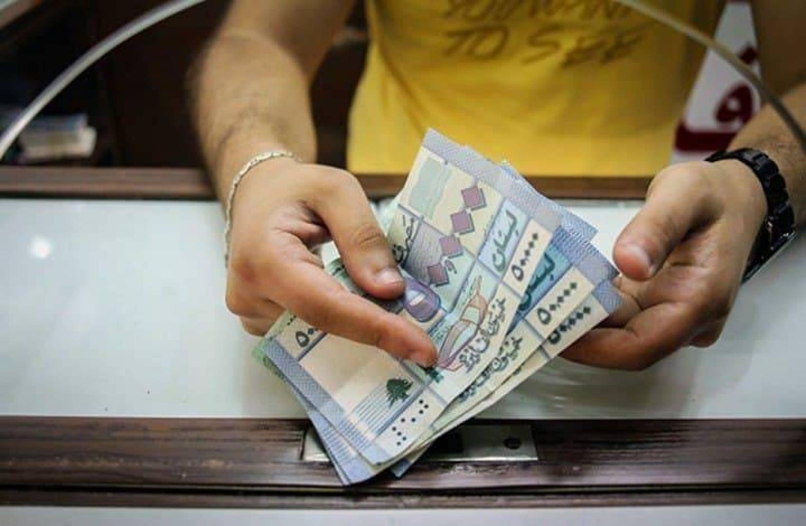 طالع سعر صرف الدولار في لبنان اليوم 19 نيسان وفق مؤشر السوق السوداء