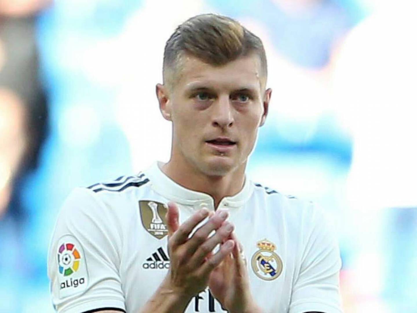 ريال مدريد يعلن غياب  نجمه الألماني توني كروس لدخوله الحجر الصحي 
