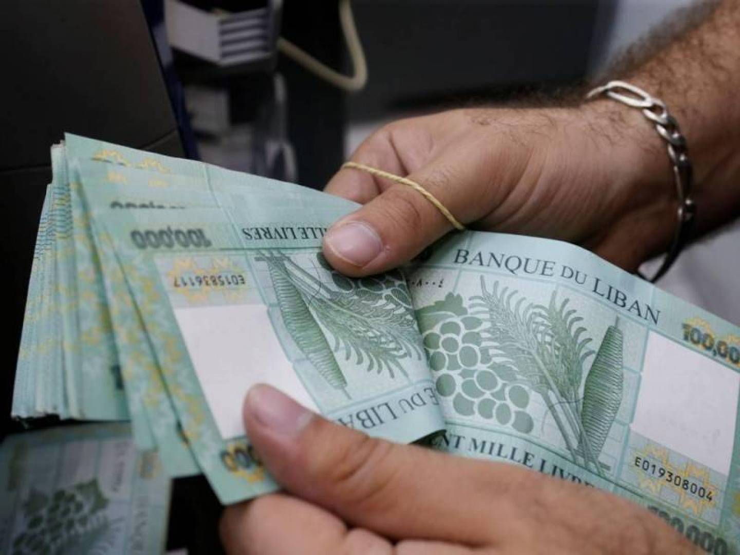 سعر صرف الدولار في لبنان اليوم 05 أيار .. سعر السوق السوداء