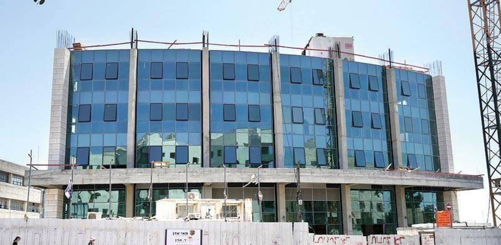 هيئة البث الإسرائيلية: ارتفاع حصيلة القتلى الإسرائيليين منذ بدء التصعيد الأمني في قطاع غزة إلى 6 وإصابة نحو 180 آخرين وصفت جروحهم بالطفيفة 