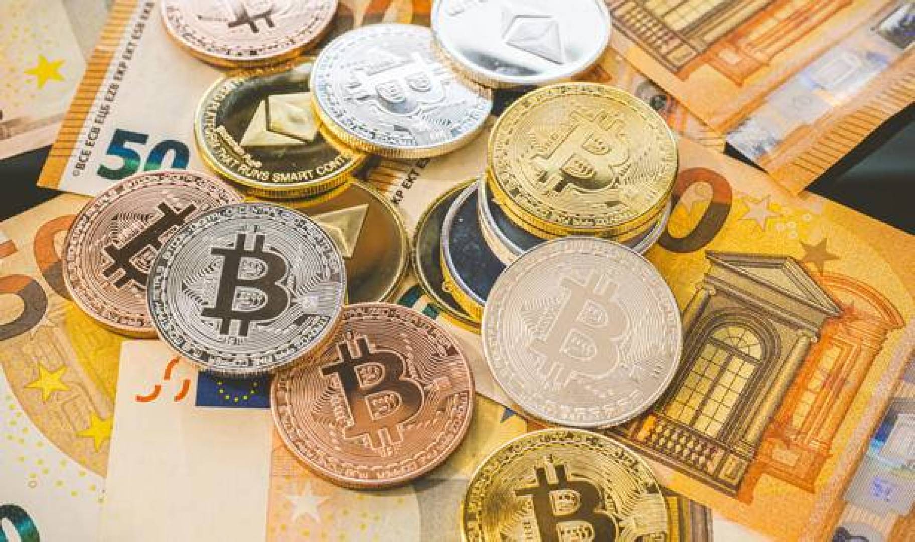 أحد كبار محللي العملات الرقمية يشير إلى إيجابية أسعار عملة البيتكوين الرقمية الحالية