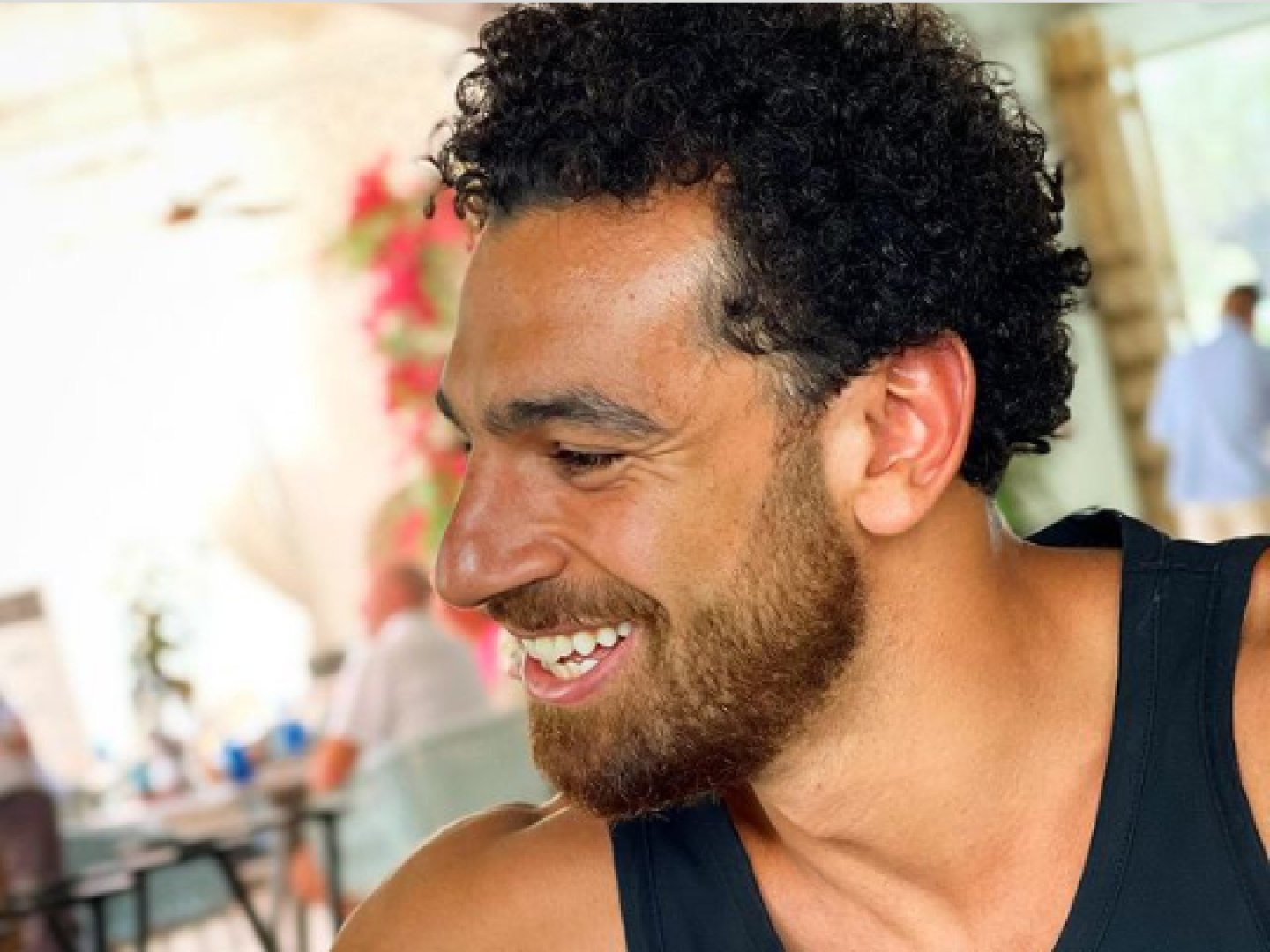 شاهد اللوك الجديد للنجم المصري محمد صلاح 