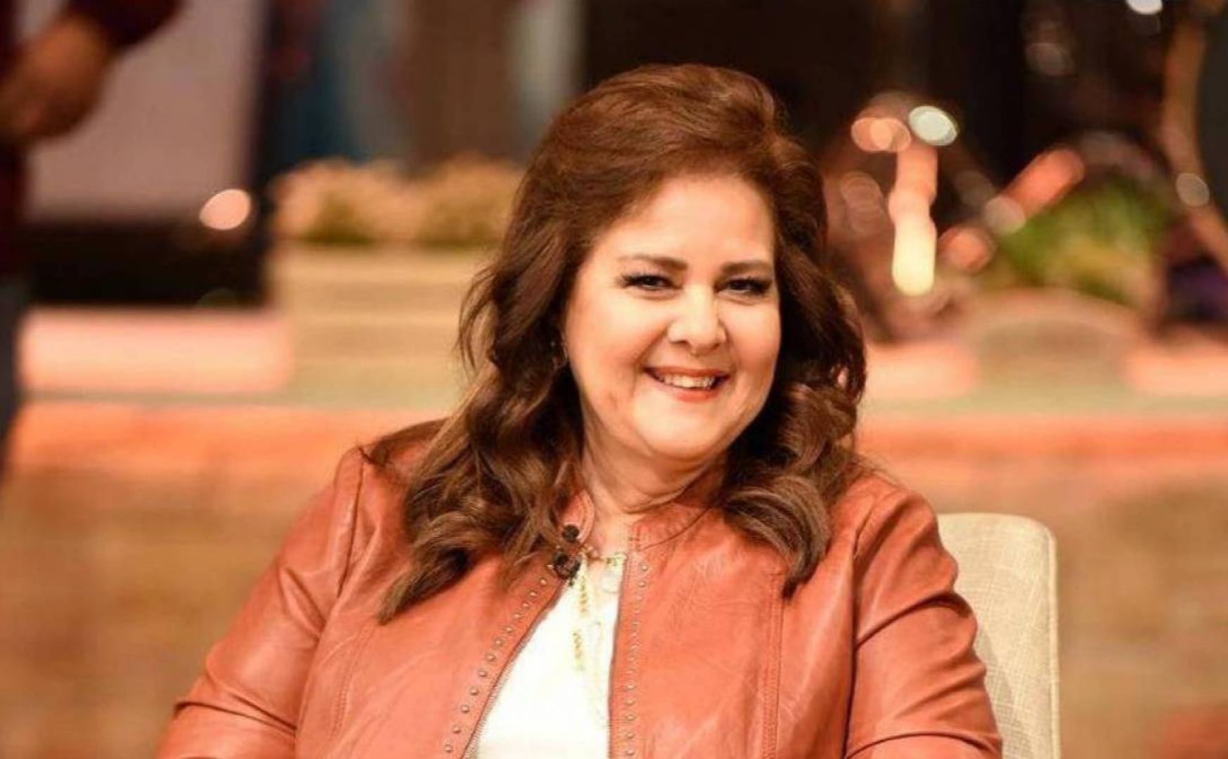 دلال عبد العزيز تعاني جراء تدهور وضع الرئة