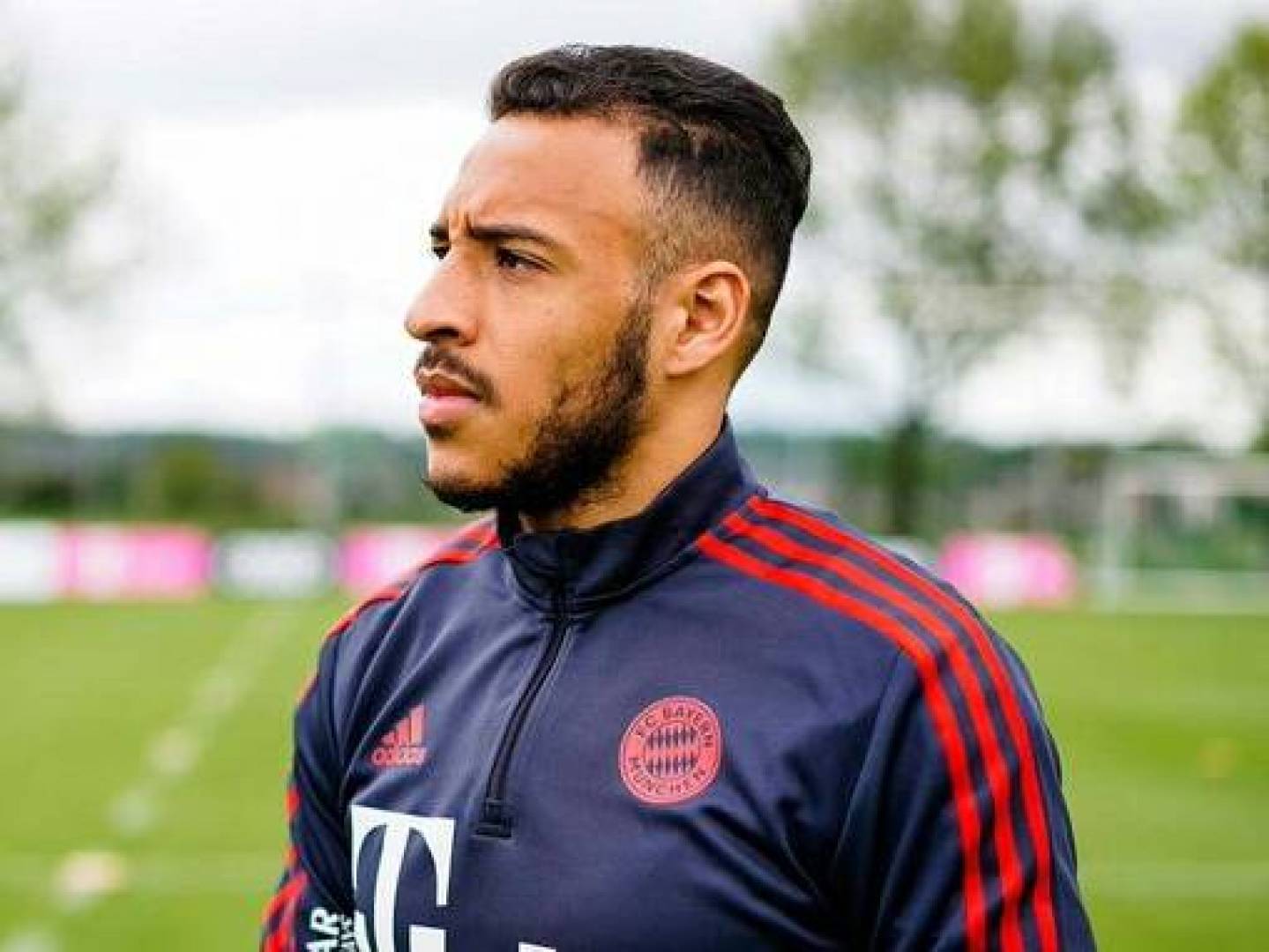 إصابة لاعب خط وسط بايرن ميونخ النجم الفرنسي توليسو بفيروس كورونا المستجد 