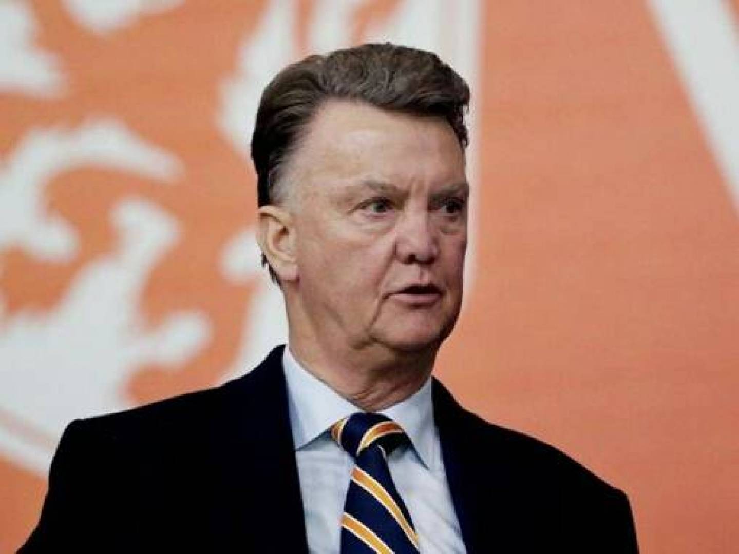 المنتخب الهولندي يعين لويس فان غال مدربا  جديدا 