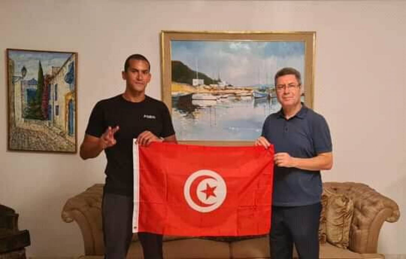 اللجنة الأولمبية التونسية تعلن عن تراجع السباح الأولمبي التونسي أسامة الملولي عن قرار عدم المشاركة في أولمبياد طوكيو 