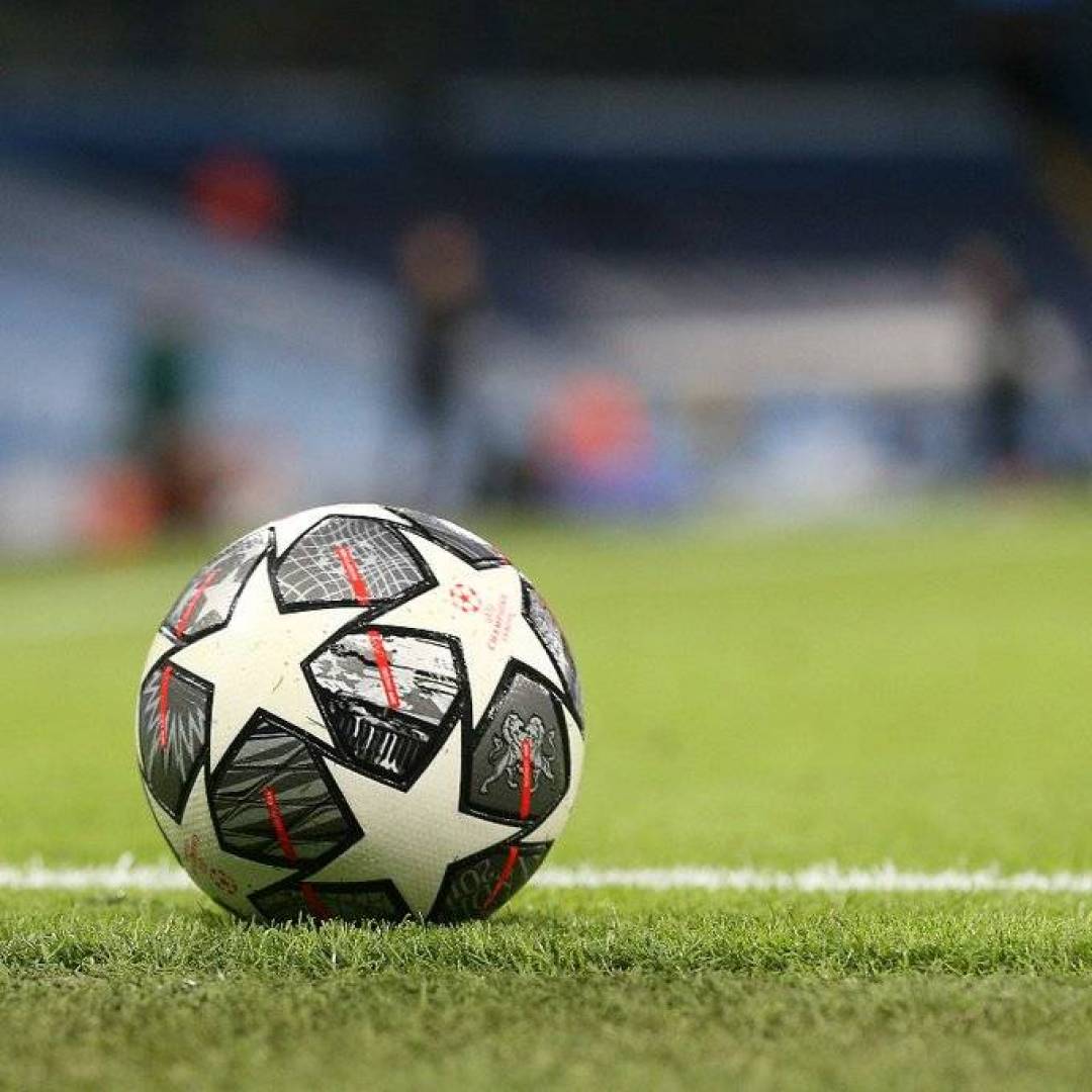القنوات الناقلة لمباريات الكأس الذهبية وكأس الليبرتادوريس اليوم
