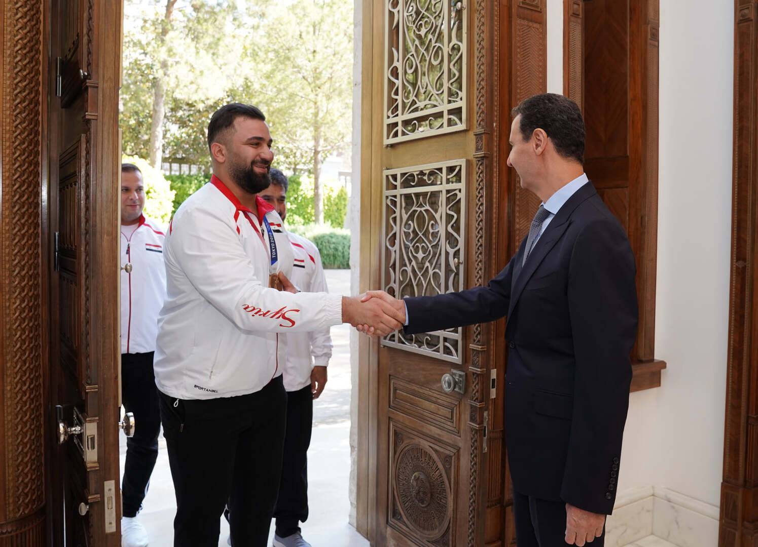 الرئيس السوري بشار الأسد يستقبل الرباع معن أسعد المتوج ببرونزية أولمبياد طوكيو برفع الأثقال 