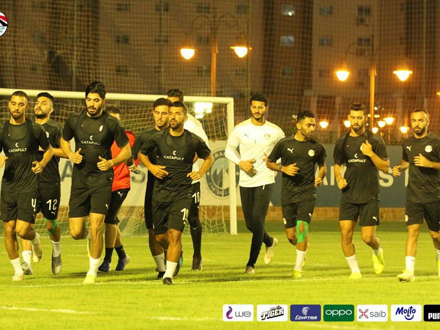 القنوات الناقلة لمباراة مصر ضد أنجولا في تصفيات كأس العالم 