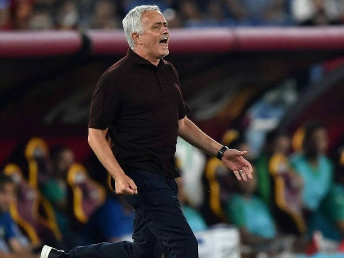 بالفيديو فرحة جنونية للمدرب مورينيو بعد تسجيل فريقه هدف الفوز القاتل