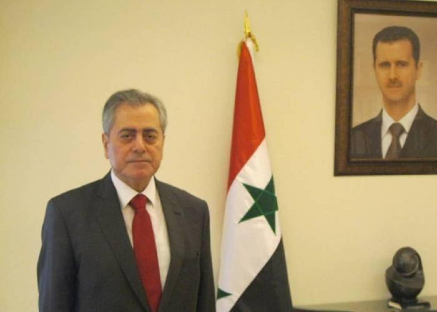السفير السوري في لبنان علي عبد الكريم علي