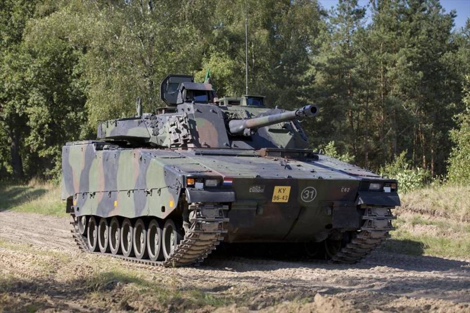 شركة ميلريم تبدأ ترقية المركبات المدرعة المجنزرة CV90 للجيش الإستوني