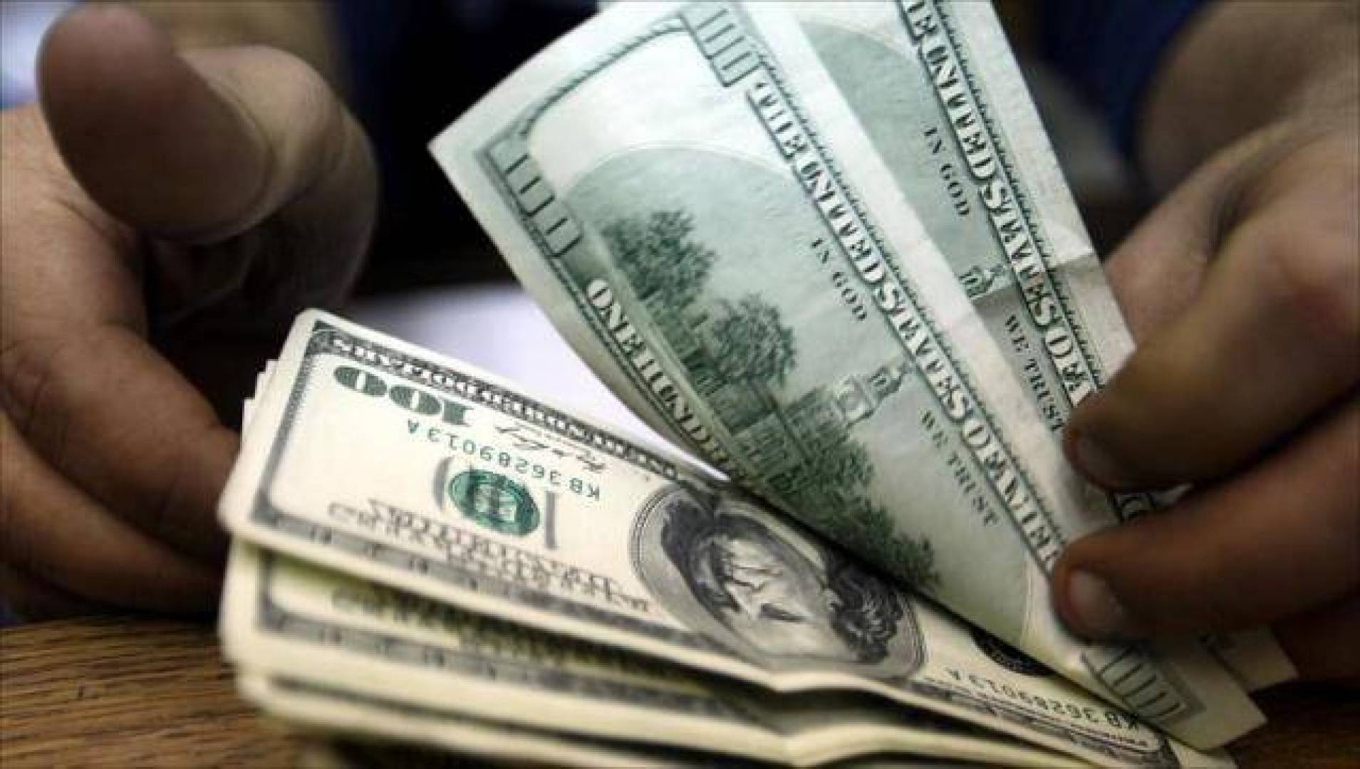 سعر الدولار في السودان اليوم .. بالتزامن مع تراجع سعر اليورو