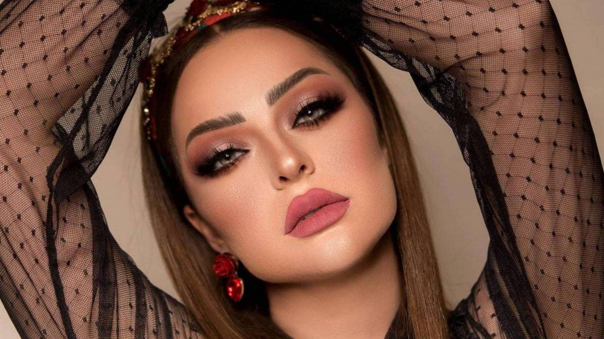 زين كرزون تثير الجدل بتعليقها الأول على خبر خطوبتها