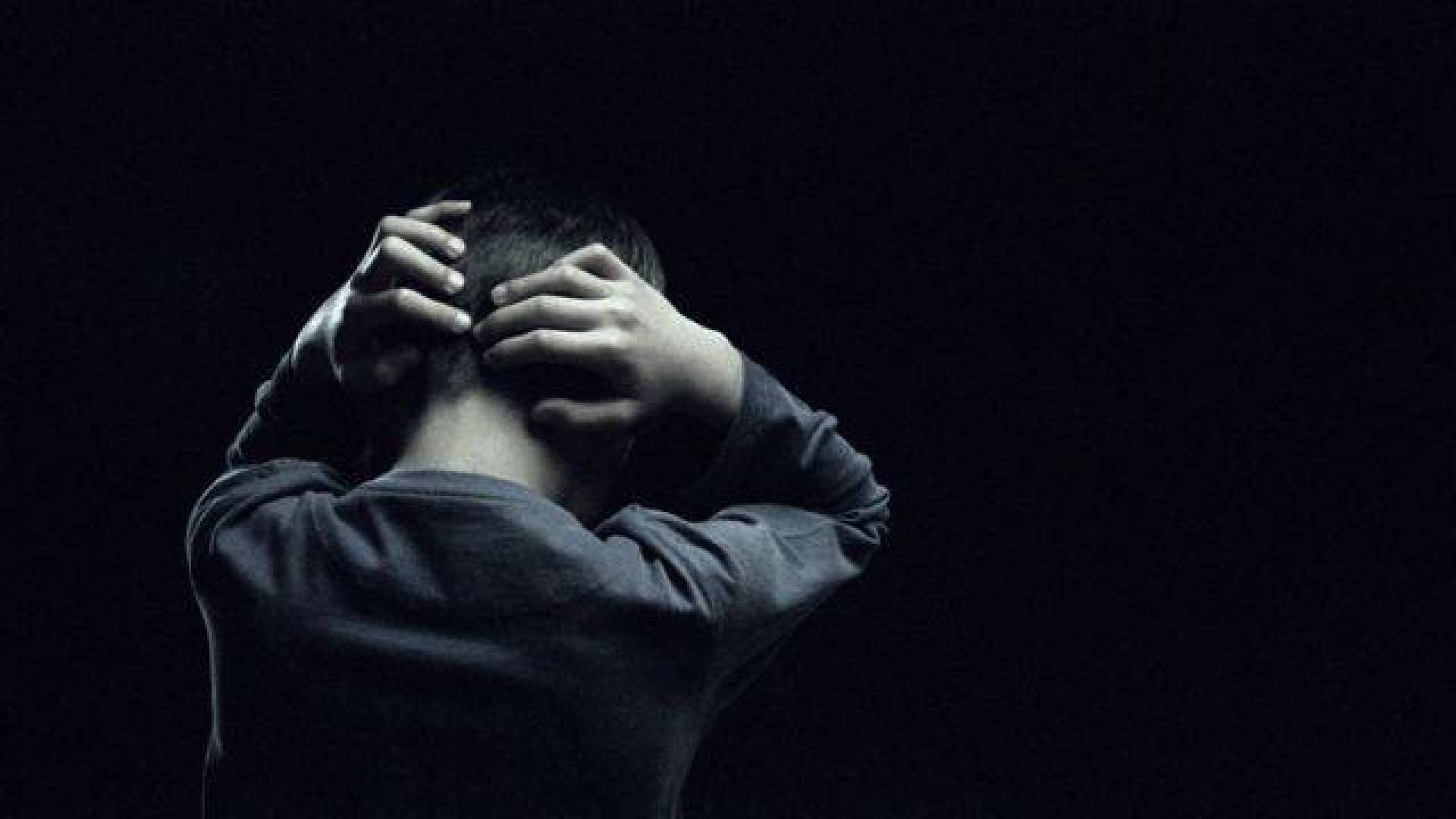 الاكتئاب المبكر قد يؤدي إلى الإصابة بالخرف لاحقاً