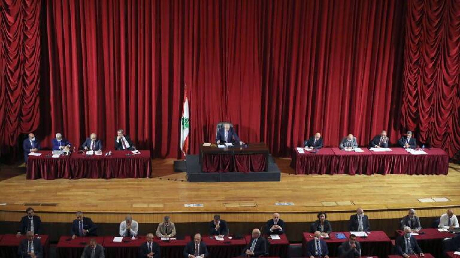 مجلس النواب اللبناني يوافق على تقريب موعد الانتخابات النيابية المقبلة