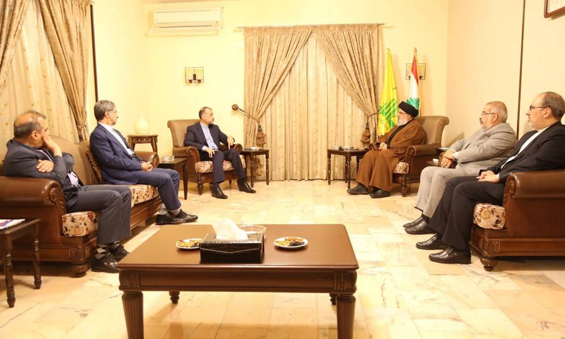 وزير الخارجية الإيراني يؤكد لنصر الله: إيران ستدعم لبنان على كل الأصعدة