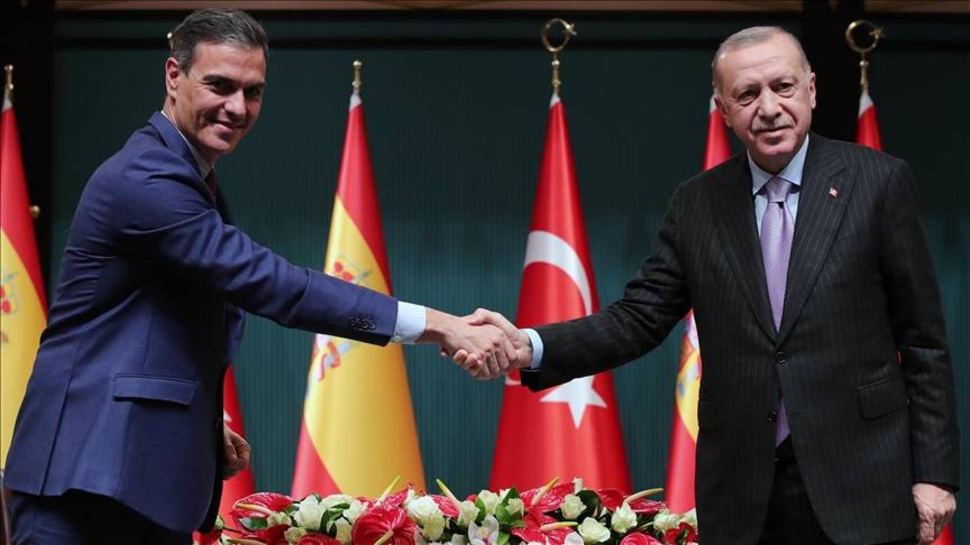 Военный союз турции. Эрдоган Педро Санчес. Турецкий Союз. Турция Испания. Сотрудничество Турции.