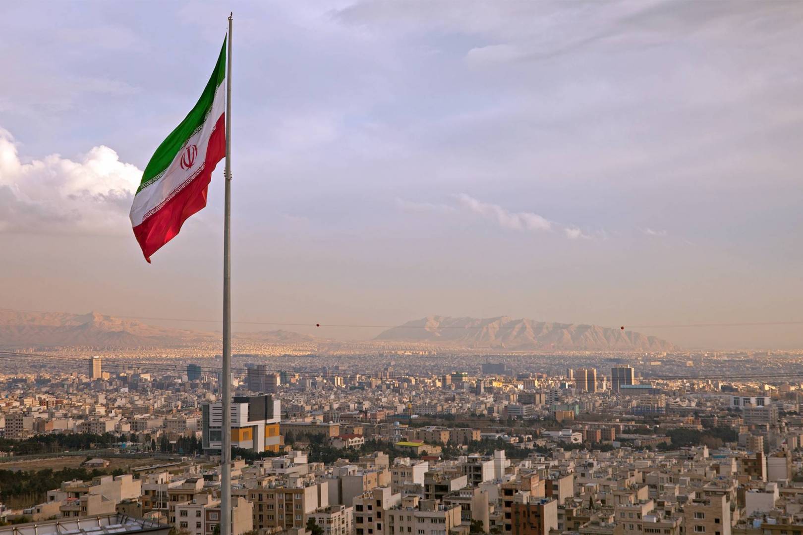 وفد بريطاني في طهران على أمل حل مسألة المعتقلين