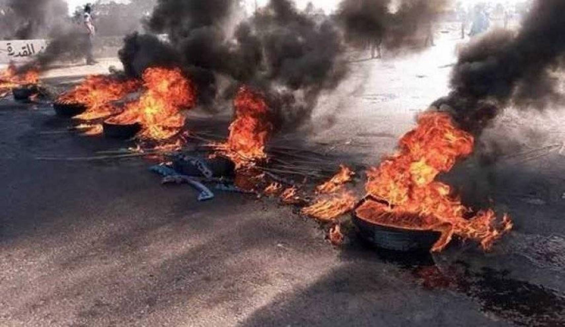 غرفة التحكم المروري تبين الطرقات المقطوعة في لبنان جراء الاحتجاجات