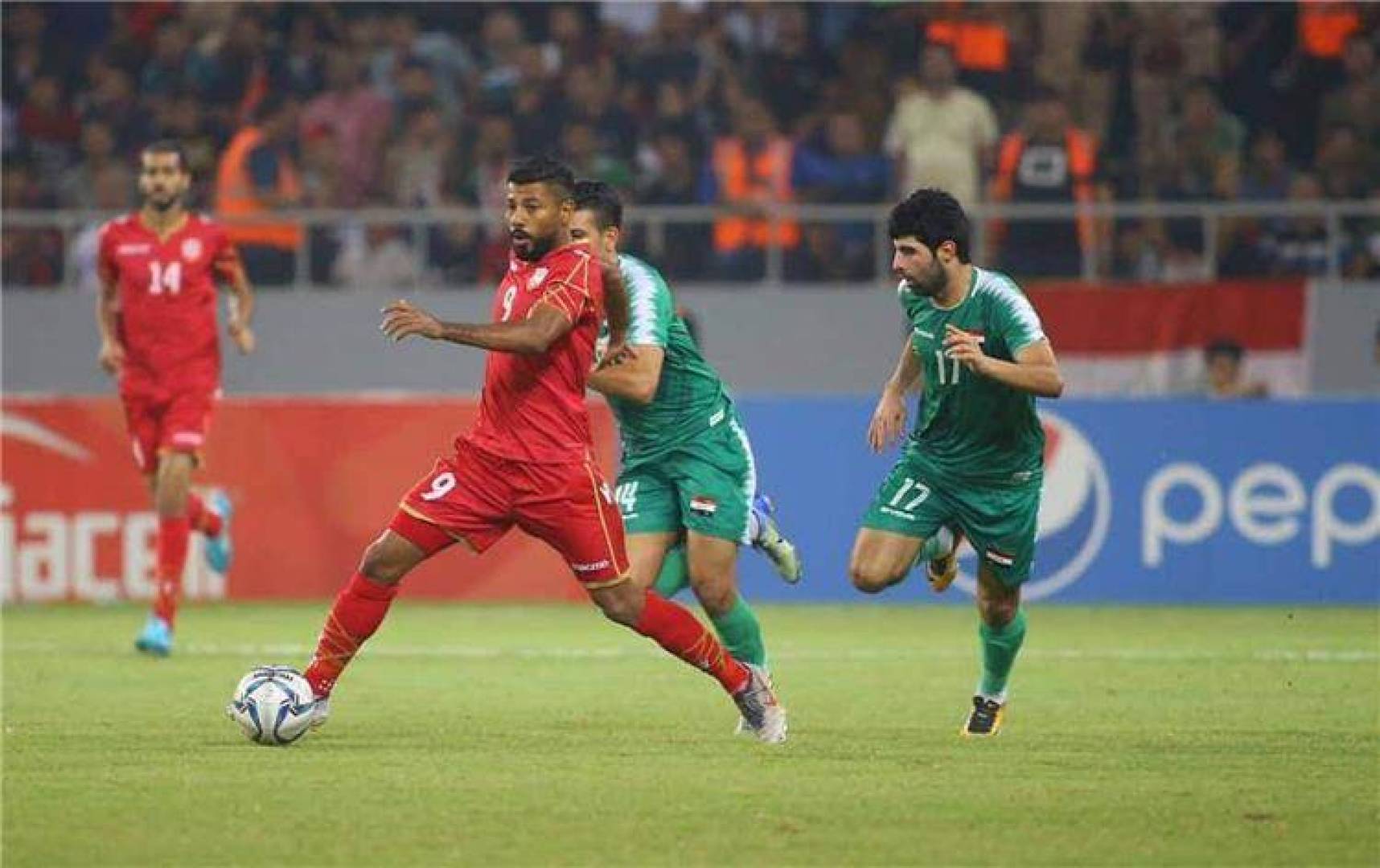 موعد مباراة البحرين ضد العراق في كأس العرب والقنوات الناقلة للمباراة اليوم 
