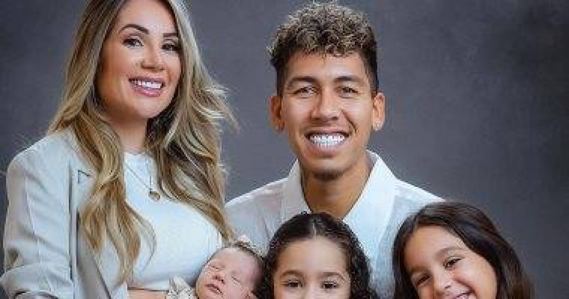 النجم البرازيلي فيرمينيو لزوجته بعيد ميلادها 