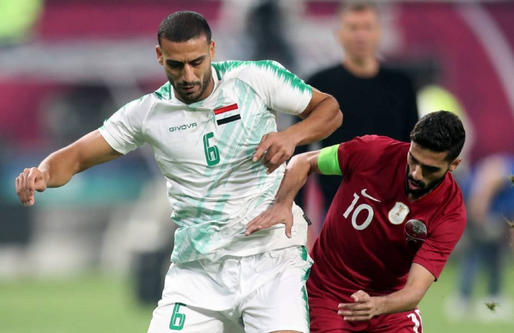 القنوات الناقلة لمباراة العراق ضد قطر في كأس العرب وترددها