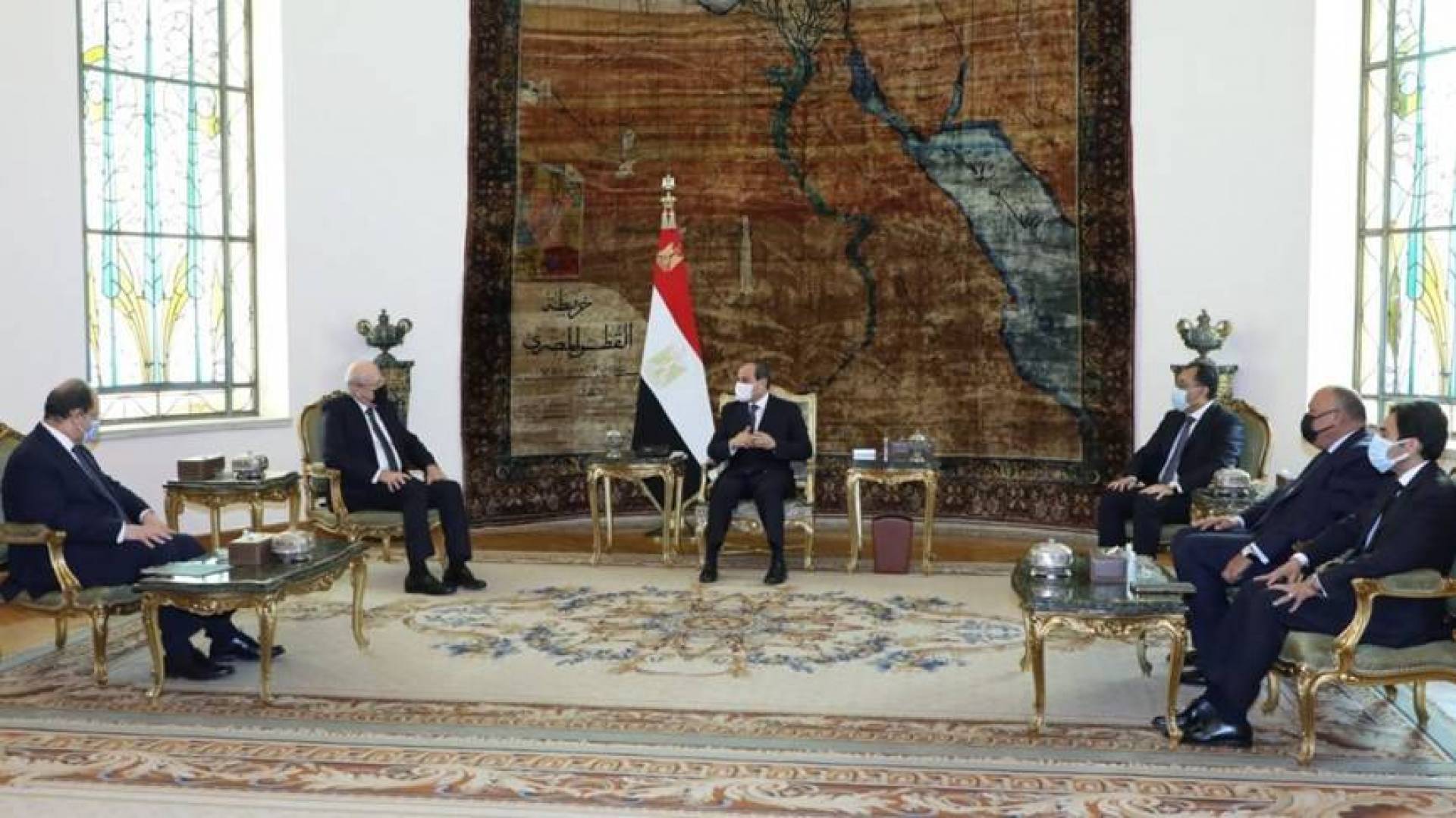 ميقاتي يبحث مع الرئيس السيسي العلاقات اللبنانية المصرية في القاهرة