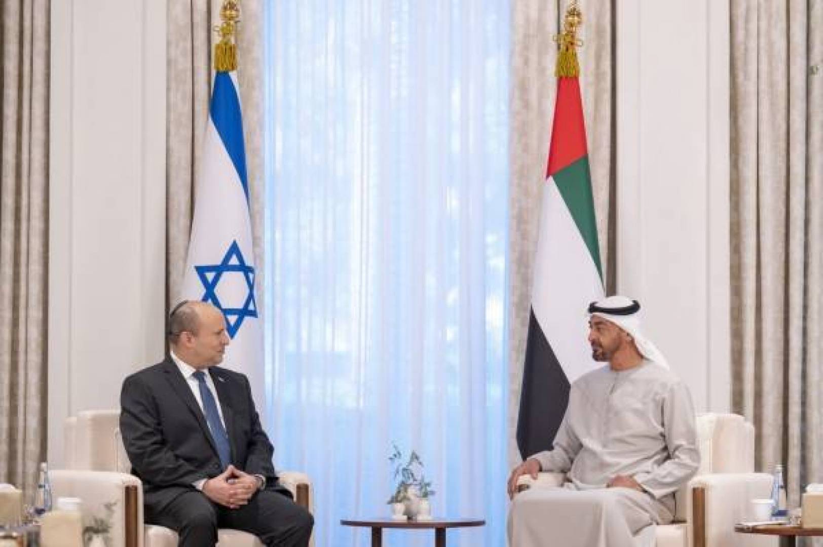 رئيس الوزراء الإسرائيلي يدخل إلى الحجر الصحي بعد عودته من الإمارات
