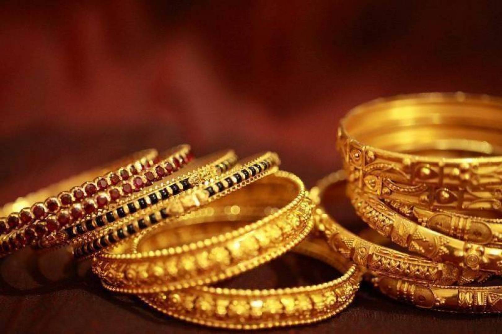 هبوط سعر الذهب في البحرين .. نشرة أسعار الذهب اليوم