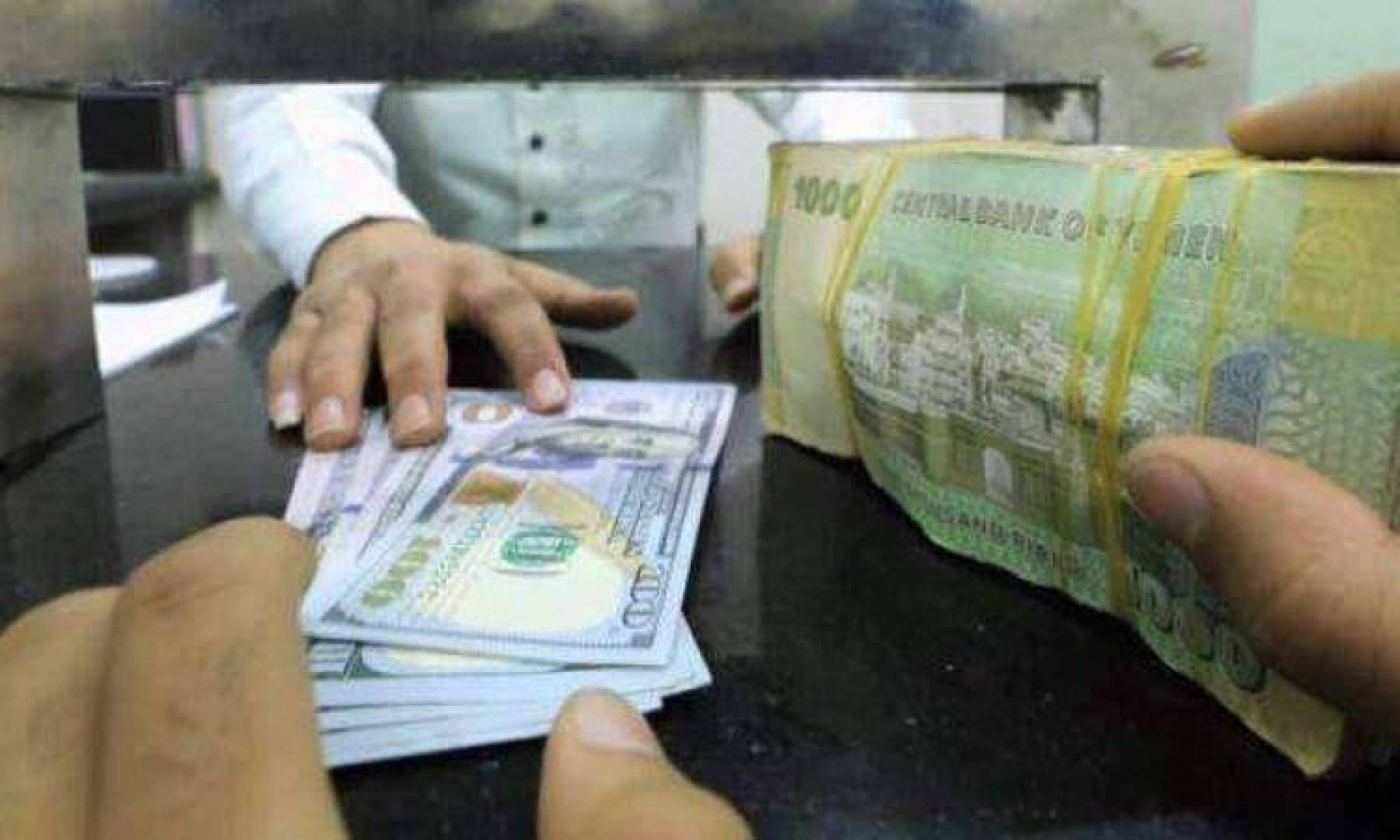 سعر الدولار في اليمن يواصل ارتفاعه مقابل تراجع الريال اليمني