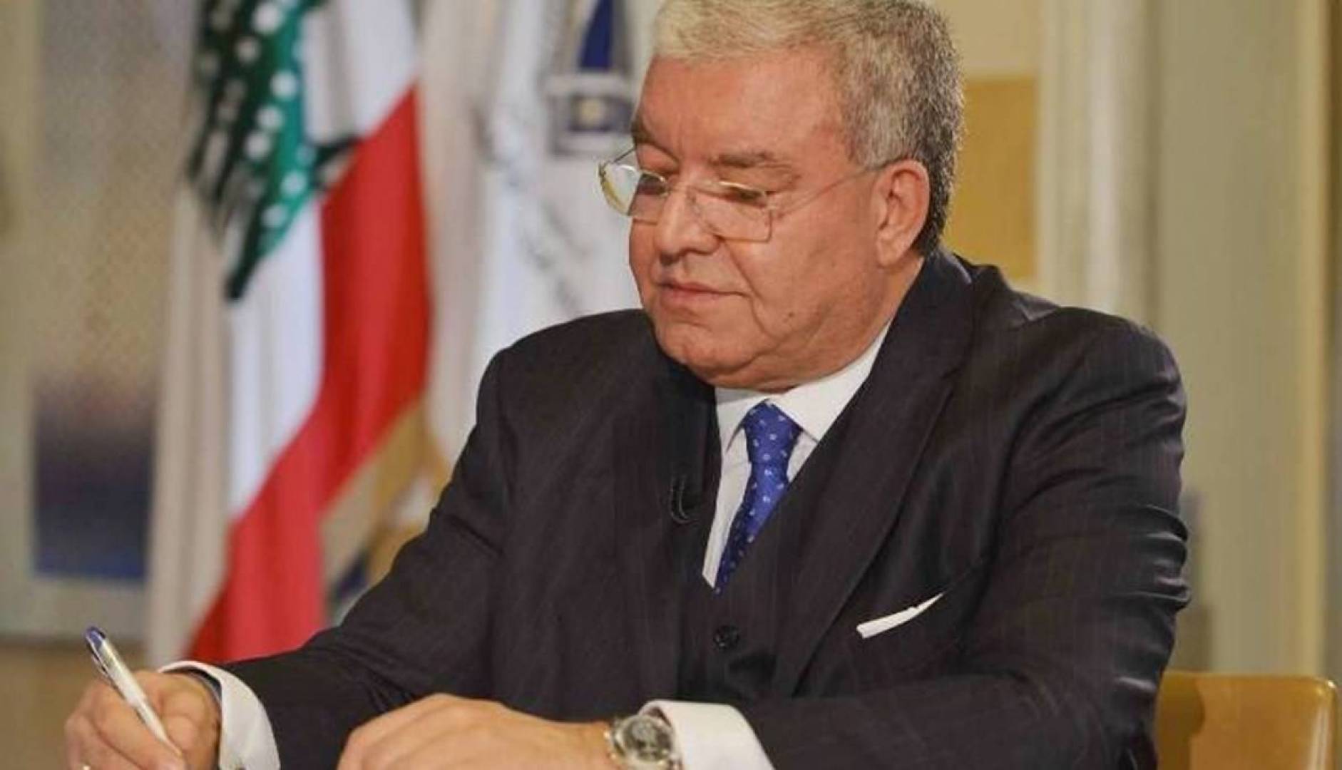 نهاد المشنوق: نصر الله مصر على هدم آخر حبال الوصل بين لبنان والعالم العربي
